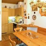 Apartment Kunzhof-2 By Interhome